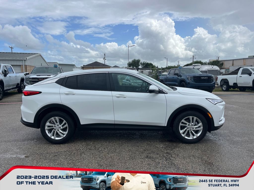New 2026 Buick Envision Avenir image 8