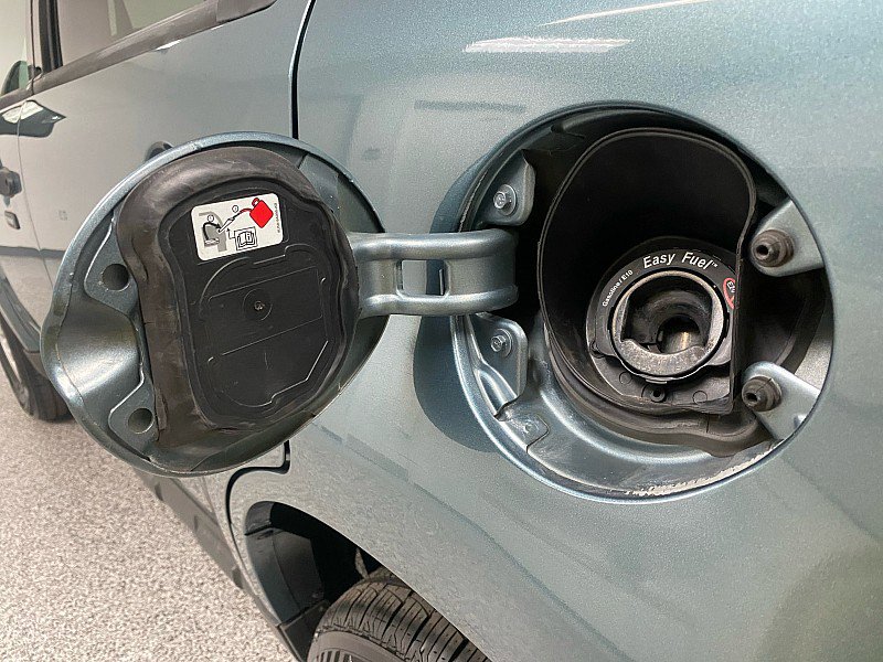 Used 2010 Ford Escape XLT image 26