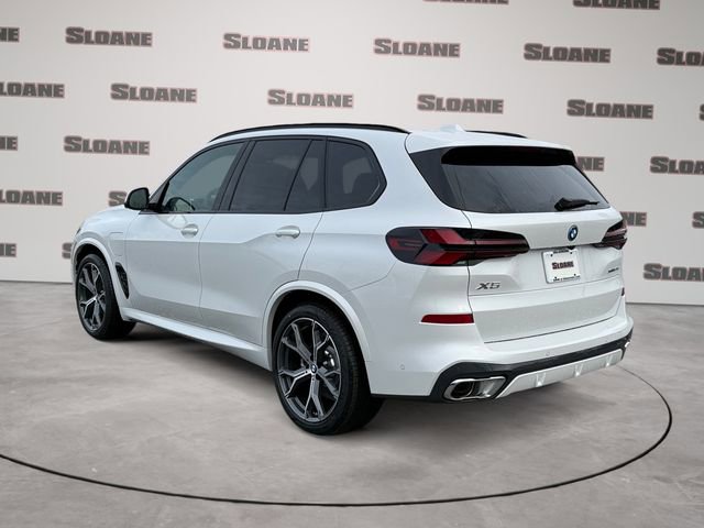 New 2026 BMW X5 xDrive50e w/ M Sport Package AWD/4WD image 3