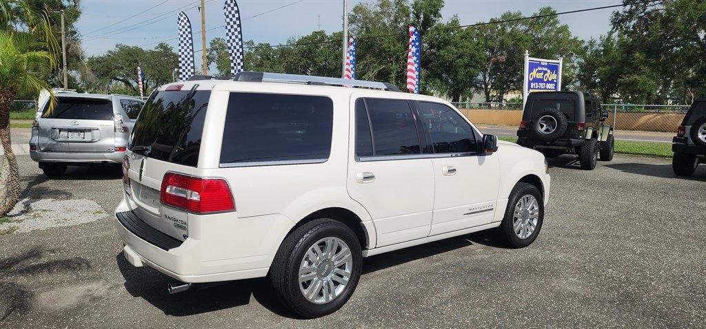 Used 2012 Lincoln Navigator 2WD image 14