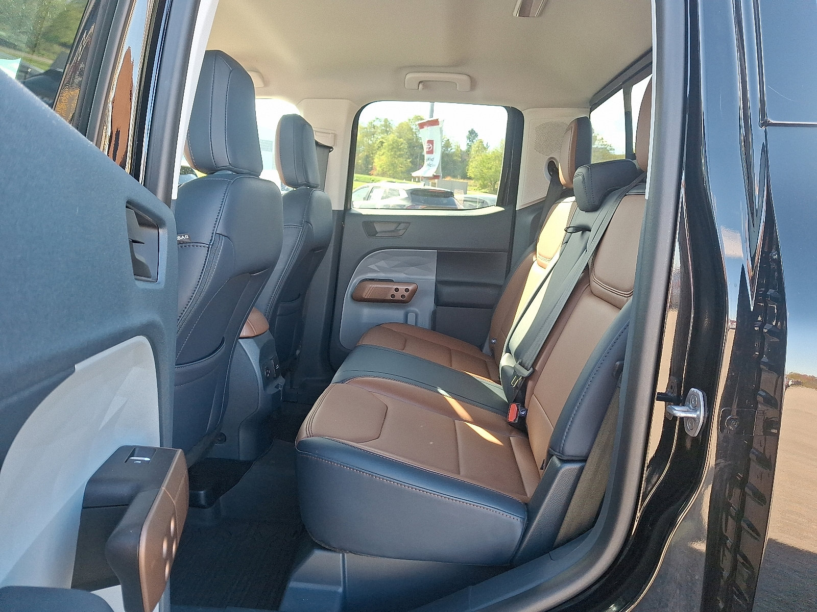 Used 2024 Ford Maverick Lariat w/ FX4 Off-Road Package image 10