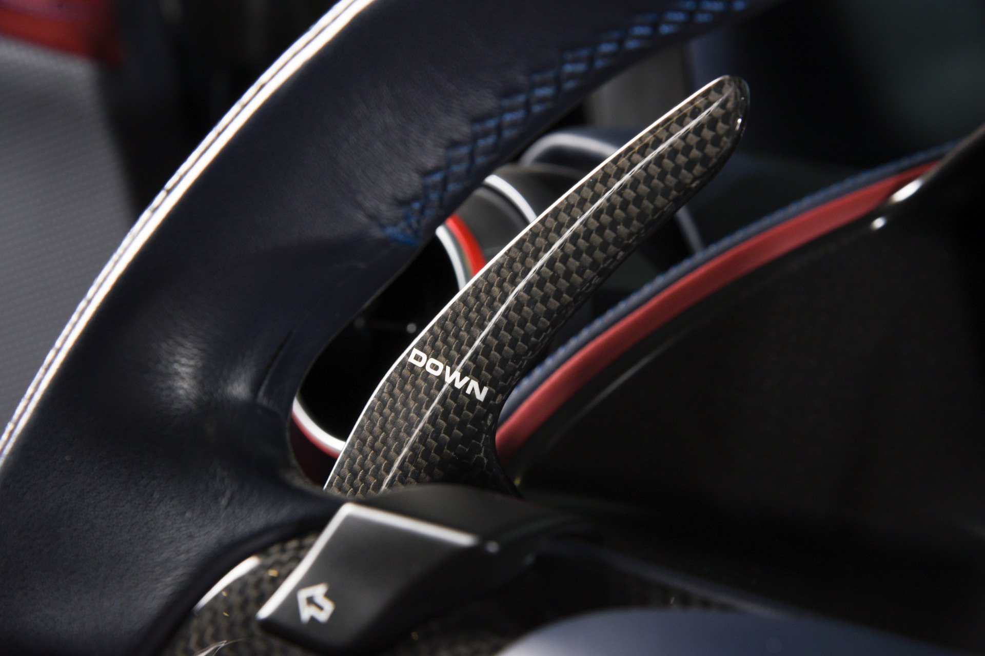 Used 2020 Ferrari 812 Superfast RWD image 8