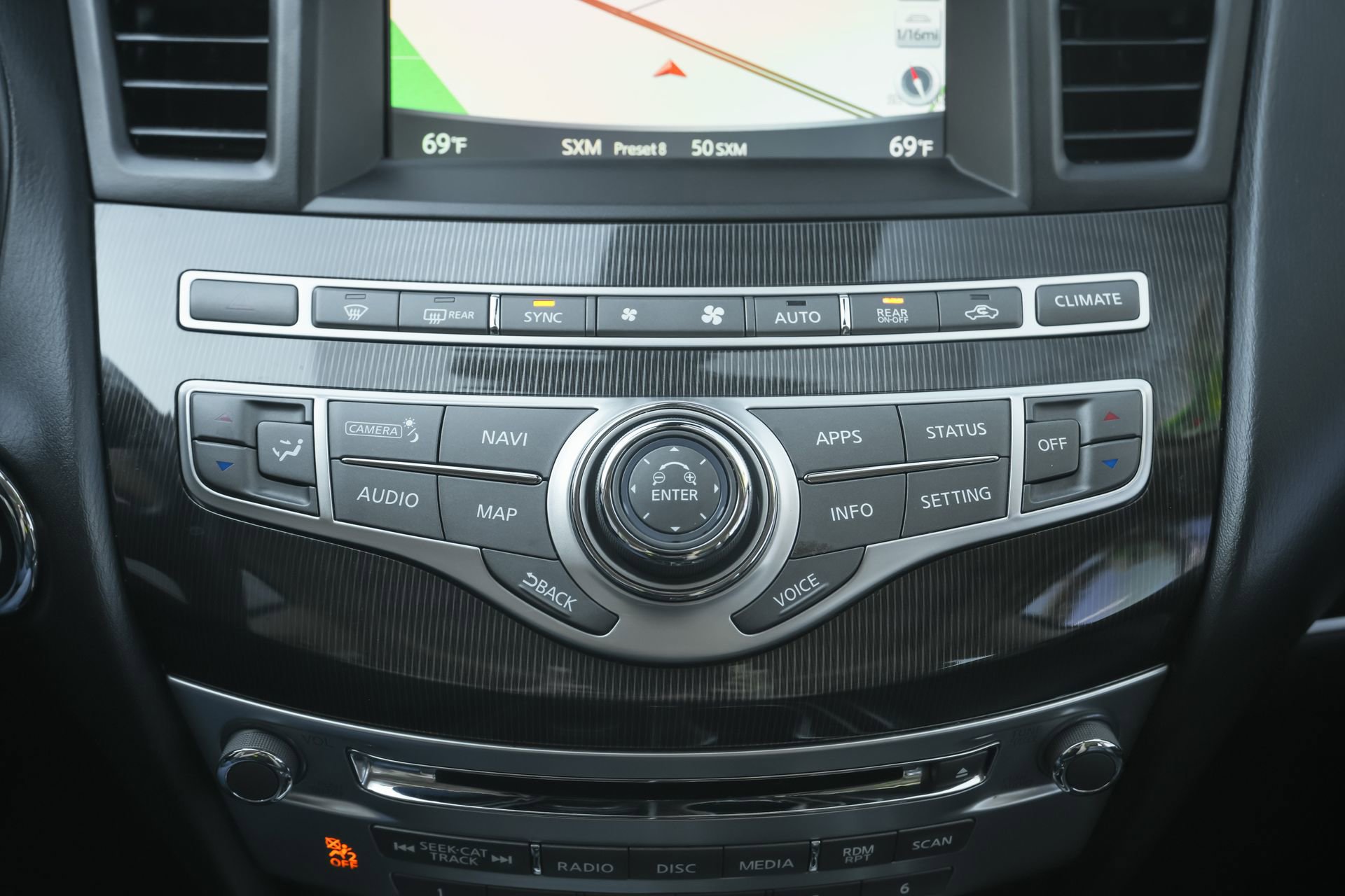 Used 2020 INFINITI QX60 Luxe w/ Essential Package image 15