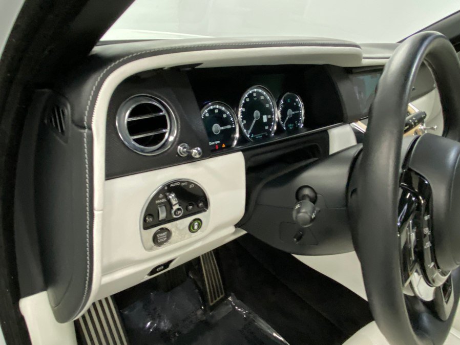 Used 2019 Rolls-Royce Cullinan AWD/4WD image 33