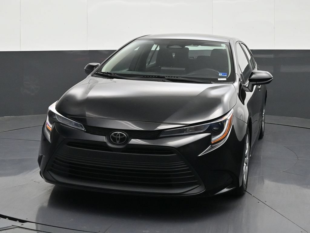 Used 2024 Toyota Corolla LE FWD image 8