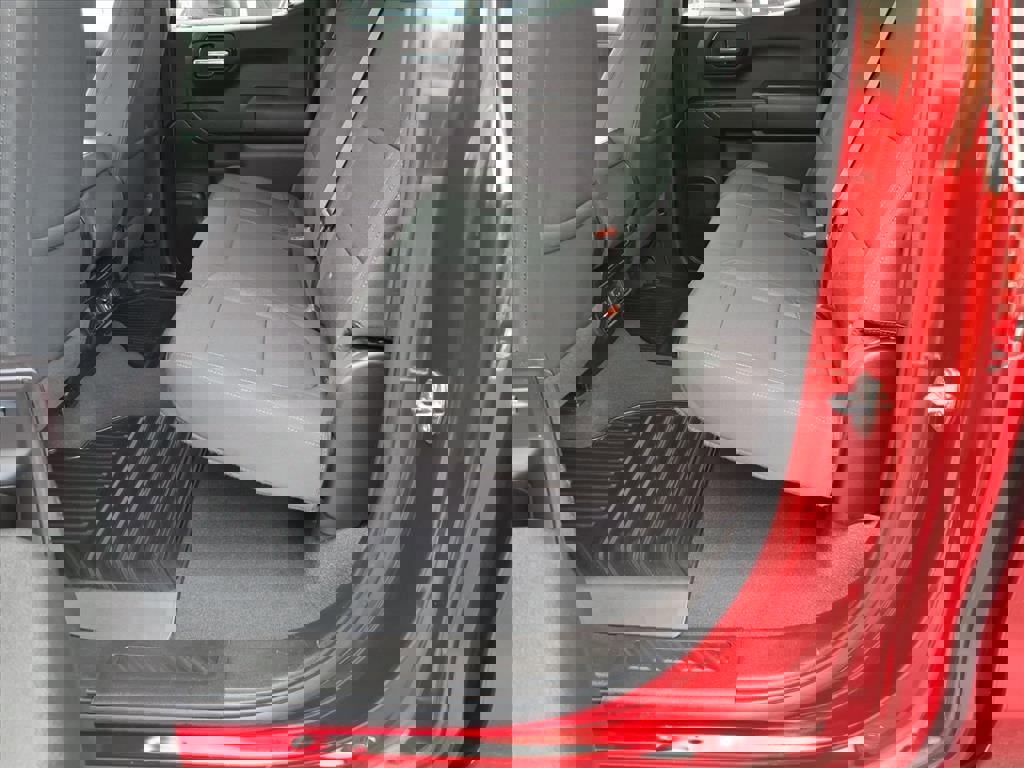 Certified 2022 Chevrolet Silverado 1500 LT w/ Z71 Off-Road Package image 14