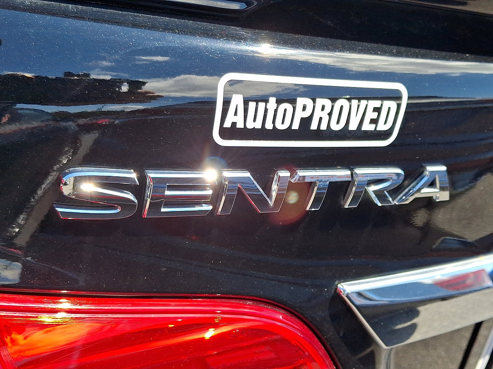 Used 2019 Nissan Sentra SR FWD image 29