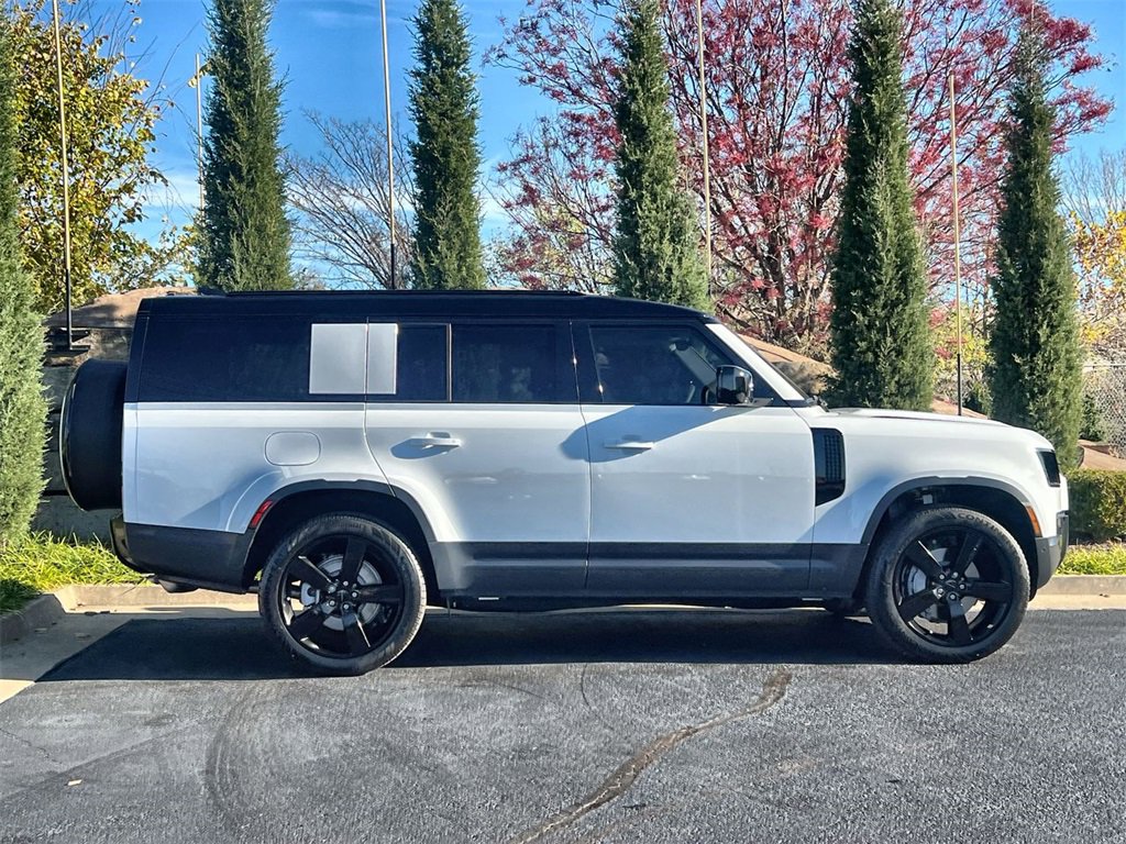 Used 2026 Land Rover Defender 130 S image 6