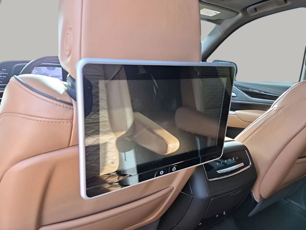 Certified 2024 Cadillac Escalade Sport w/ Touring Package image 21