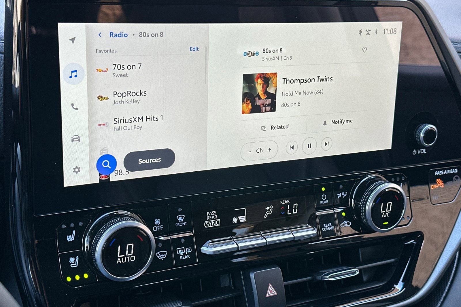 Used 2026 Toyota Highlander Limited image 22