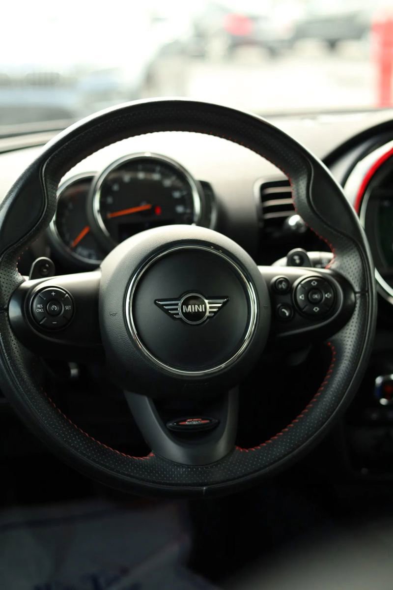 Used 2020 MINI Cooper Clubman S w/ Premium Package image 34