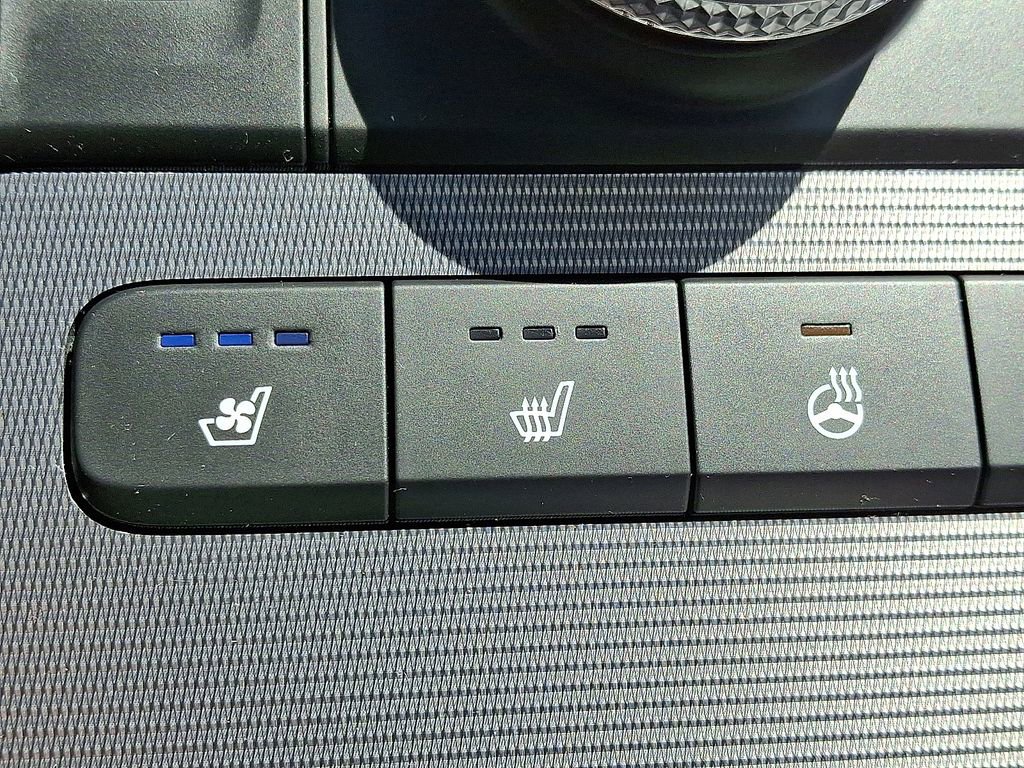 Used 2025 Hyundai Palisade Calligraphy image 20