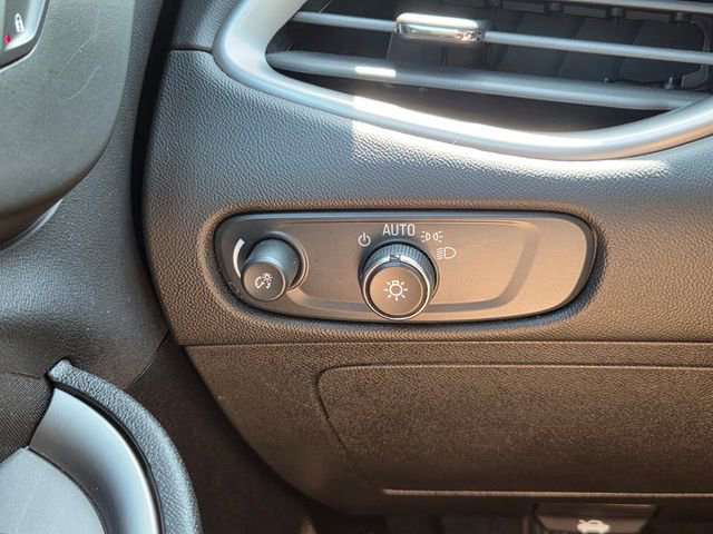 Certified 2025 Chevrolet Malibu LT image 36