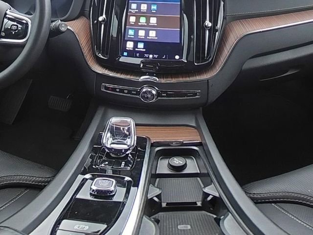 Used 2024 Volvo XC60 T8 Ultimate w/ Climate Package AWD/4WD image 22