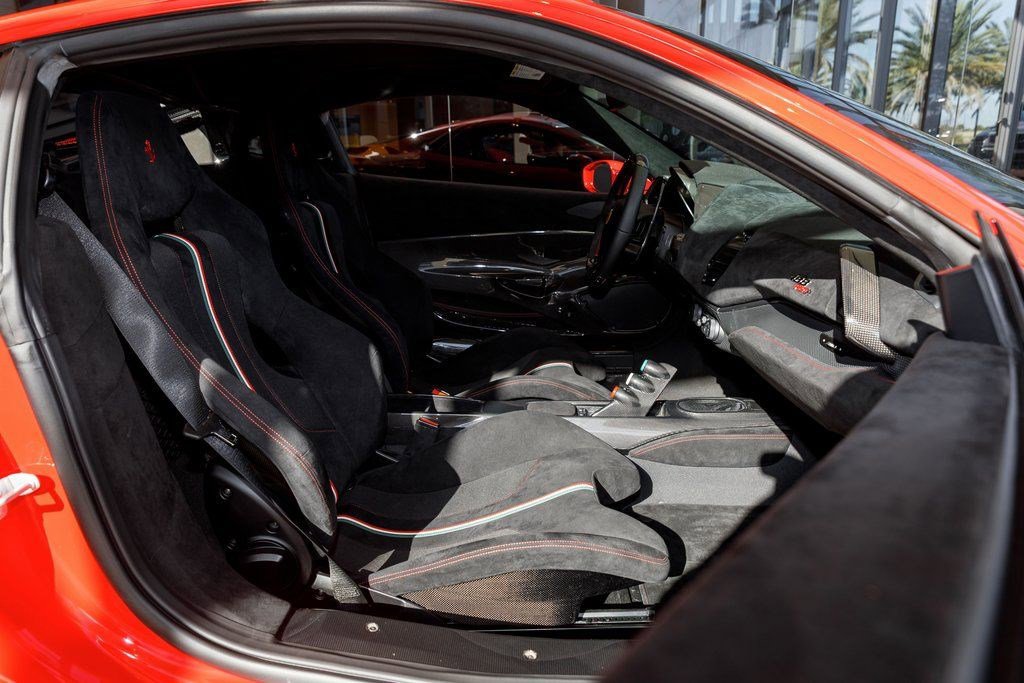 Used 2020 Ferrari 488 Pista Coupe image 40