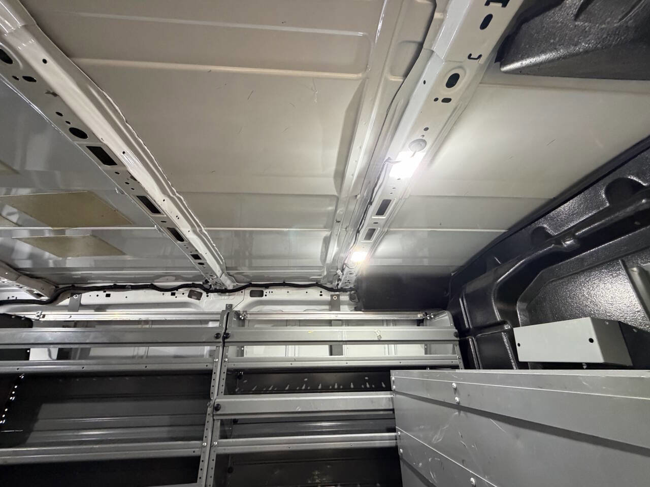 Used 2019 Ford Transit 250 130 Low Roof RWD image 21