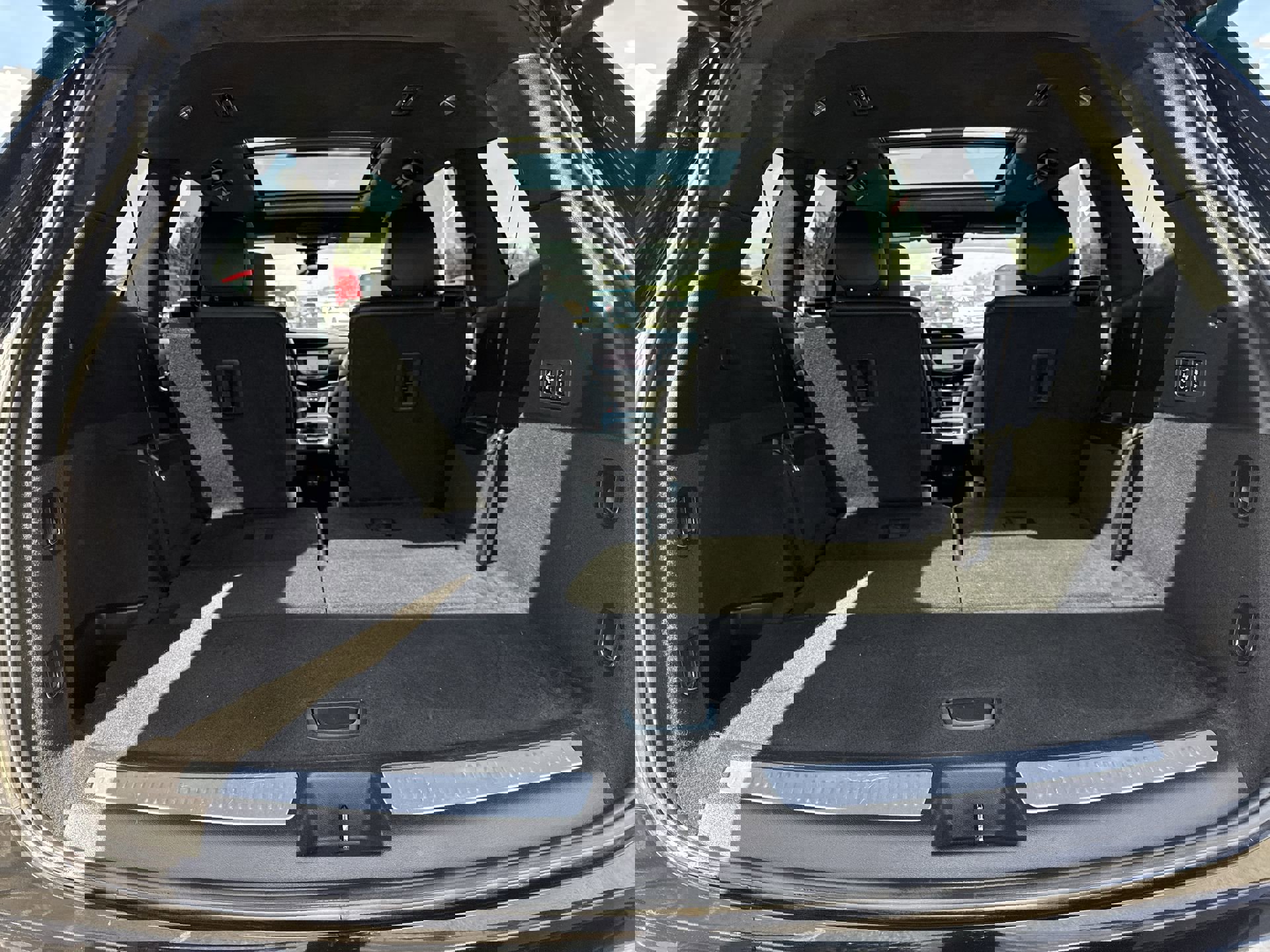 Used 2021 Cadillac XT6 Sport w/ LPO, ONYX Package image 26