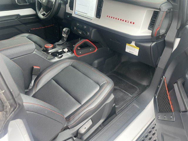 Used 2025 Ford Bronco Stroppe Edition AWD/4WD image 6