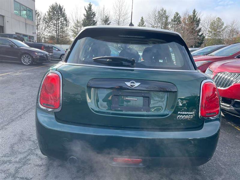 Used 2016 MINI Cooper 4-Door Hardtop image 42