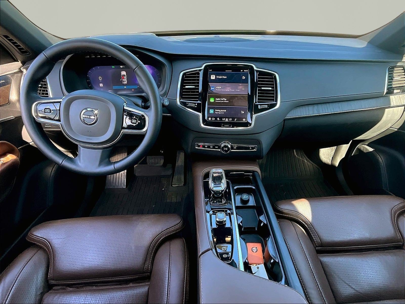 Used 2024 Volvo XC90 B6 Ultimate w/ Protection Package Premier AWD/4WD image 7