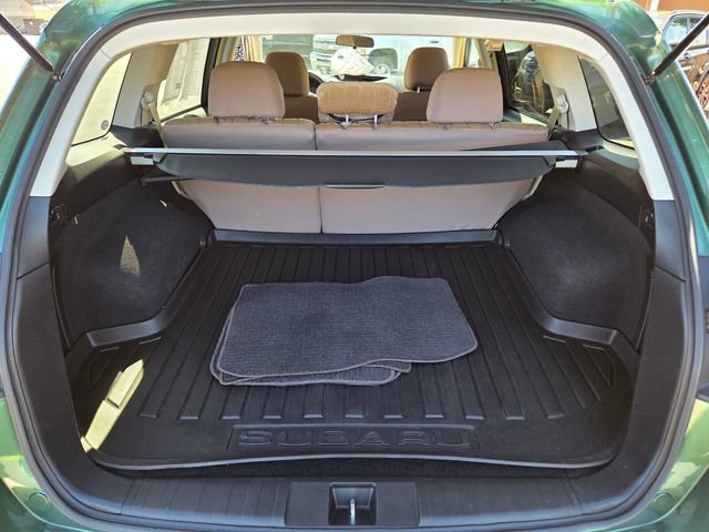 Used 2013 Subaru Outback 2.5i Premium w/ All-Weather Pkg AWD/4WD image 14