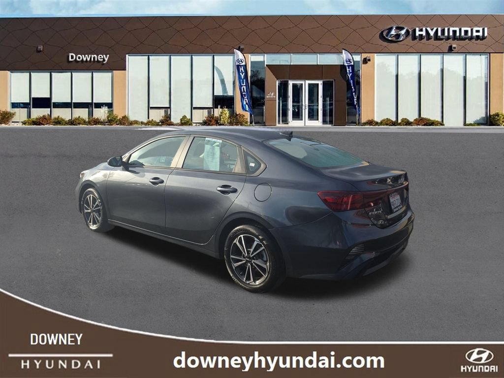 Used 2024 Kia Forte LXS FWD image 3