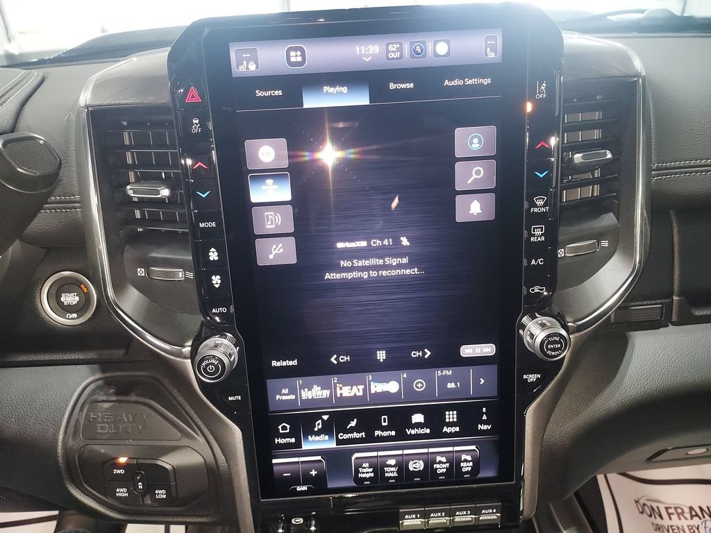 New 2026 RAM 2500 Laramie AWD/4WD image 22