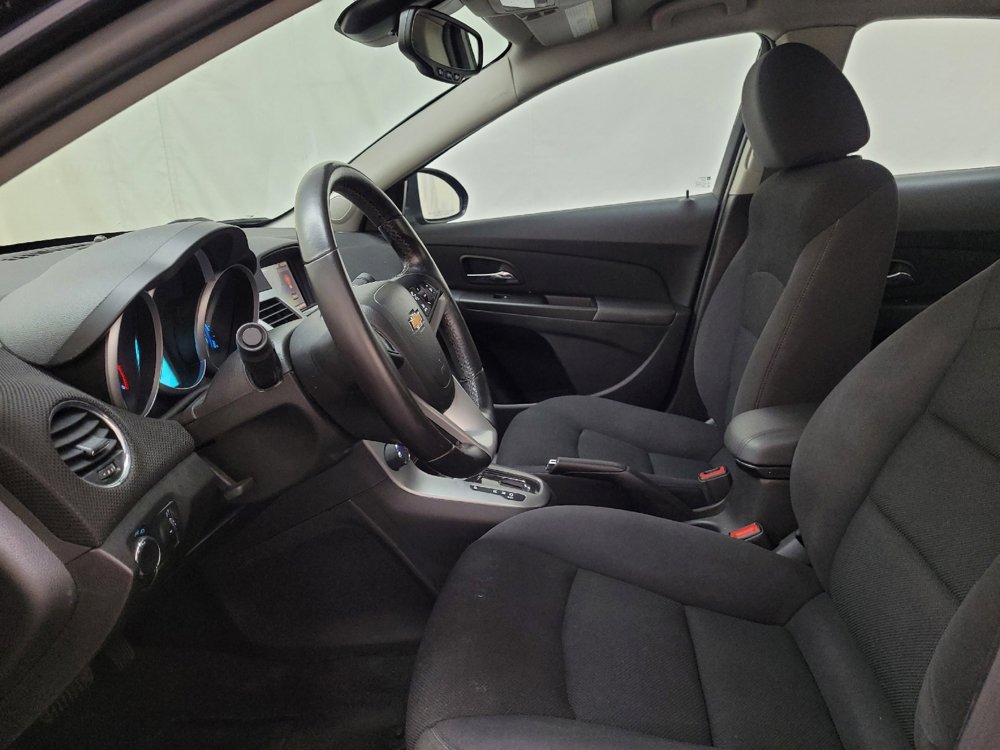 Used 2014 Chevrolet Cruze LT FWD image 17
