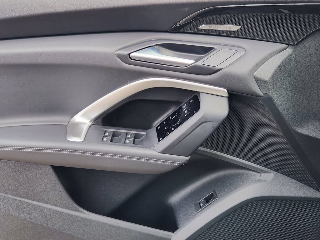 Certified 2025 Audi Q5 Premium Plus w/ Premium Plus AWD/4WD image 26