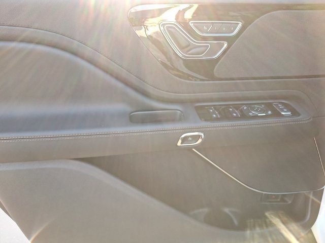 New 2026 Lincoln Aviator AWD image 10