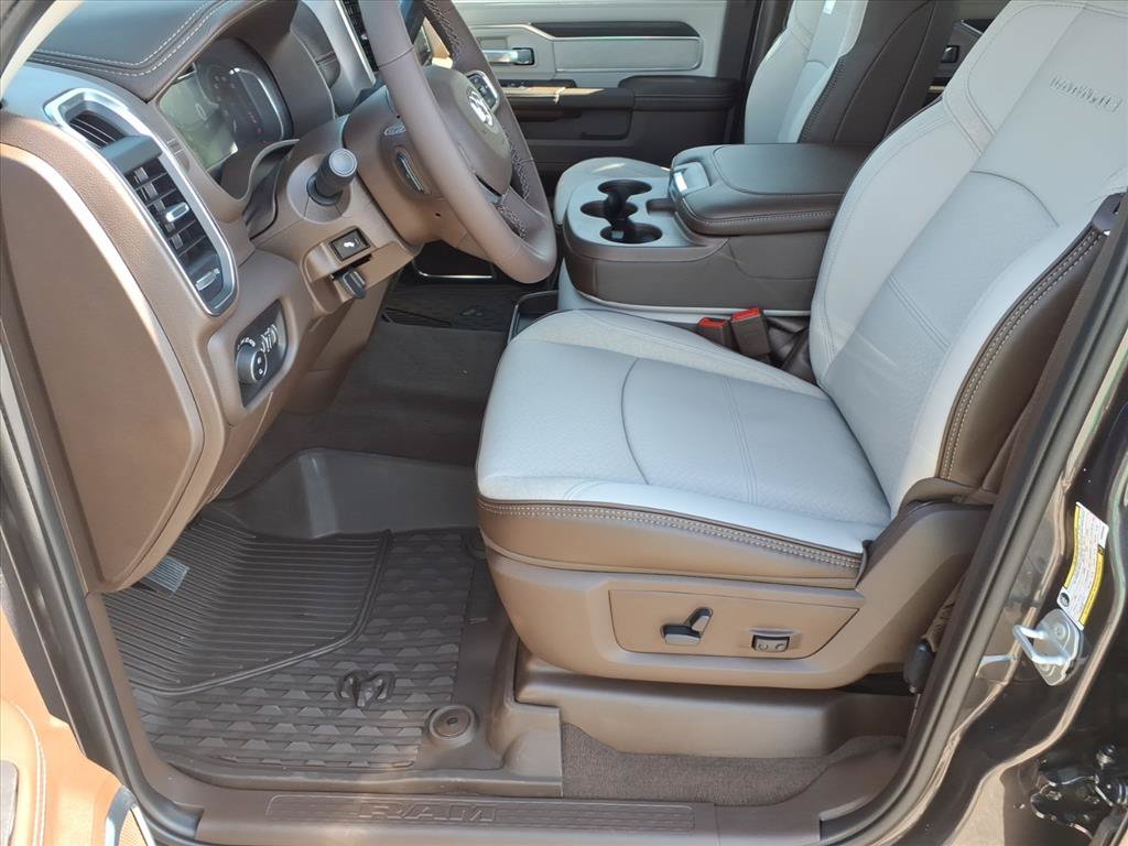 New 2027 RAM 2500 Laramie AWD/4WD image 12