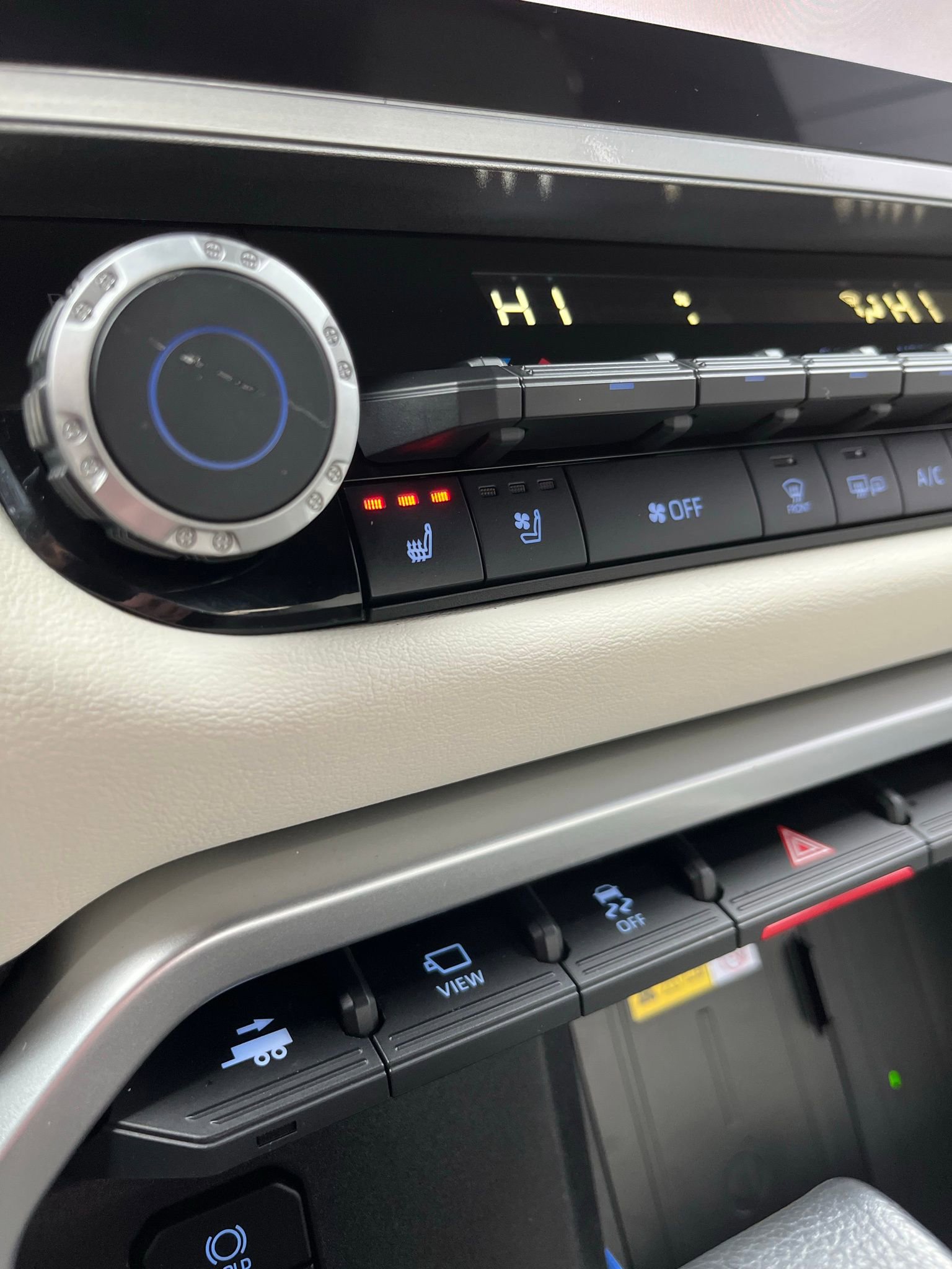 Used 2022 Toyota Tundra Capstone AWD/4WD image 21