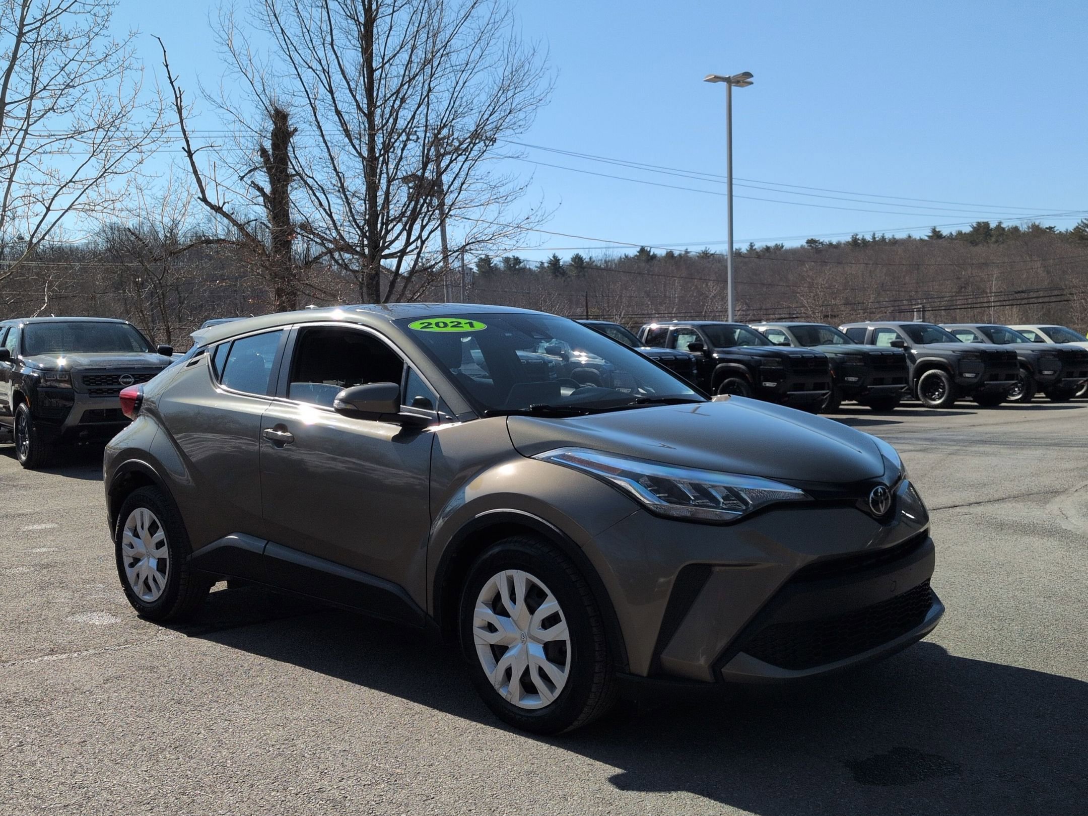 Used 2021 Toyota C-HR LE image 3