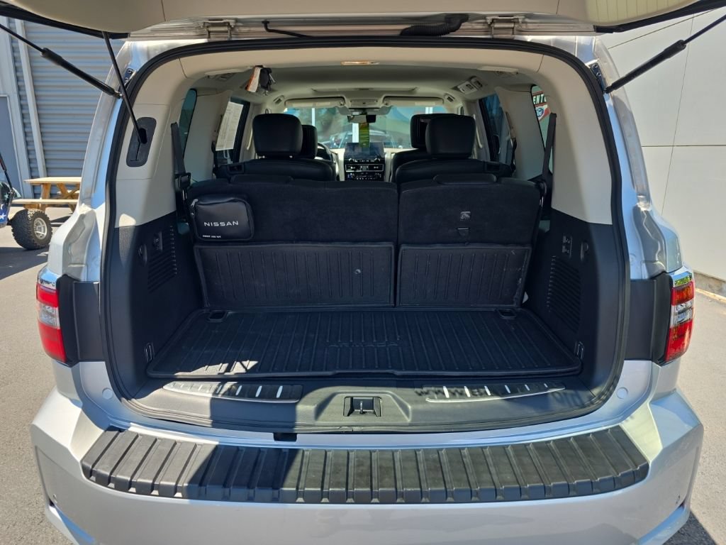 Used 2023 Nissan Armada Platinum w/ Captain's Chairs Package AWD/4WD image 37