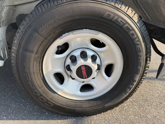 Used 2019 GMC Savana 3500 w/ Power Convenience Package RWD image 30