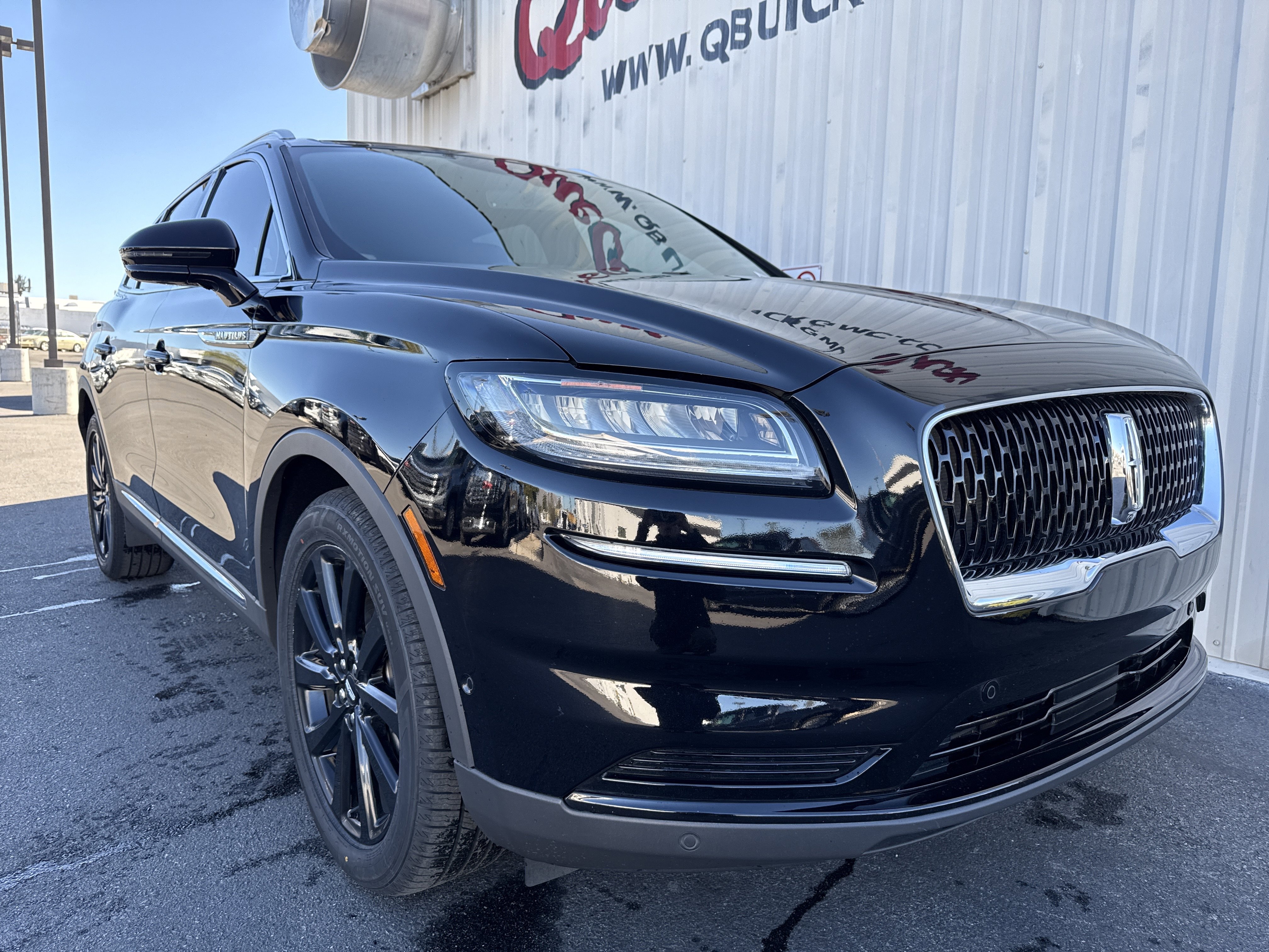 Used 2022 Lincoln Nautilus Reserve w/ Equipment Group 201A image 35