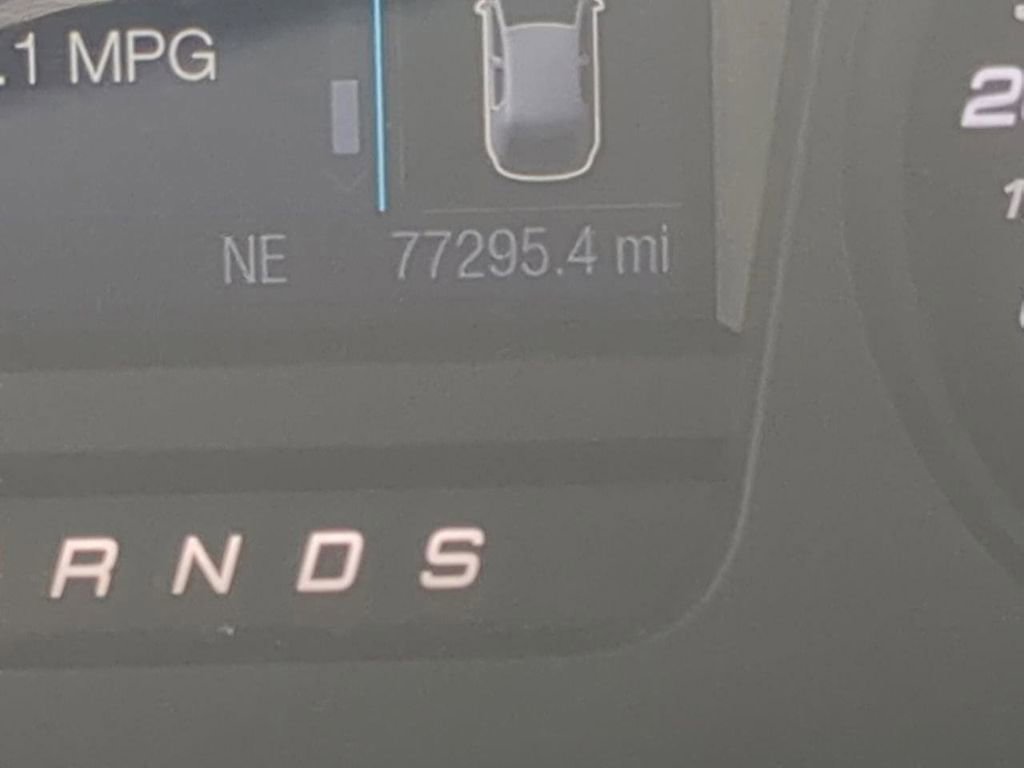 Used 2017 Ford Taurus SEL image 21