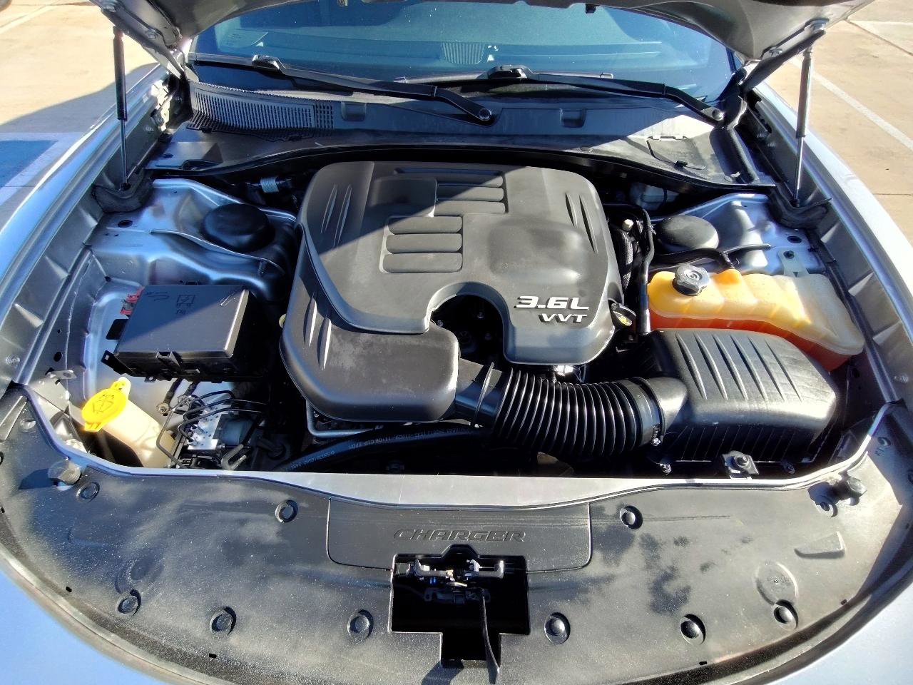 Used 2015 Dodge Charger SXT RWD image 53