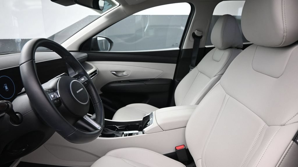 Used 2025 Hyundai Tucson SEL FWD image 25