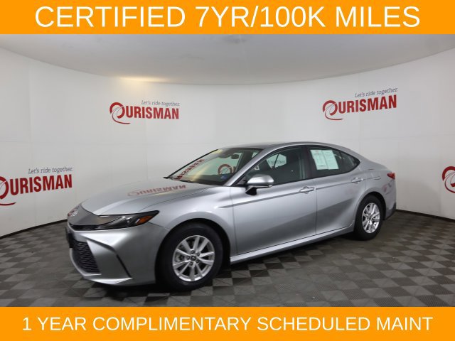 Used 2025 Toyota Camry LE FWD image 6