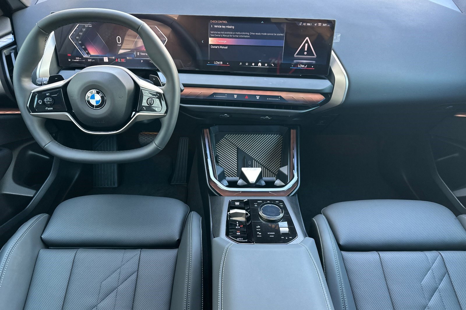 Used 2025 BMW X3 xDrive30i w/ Premium Package image 17