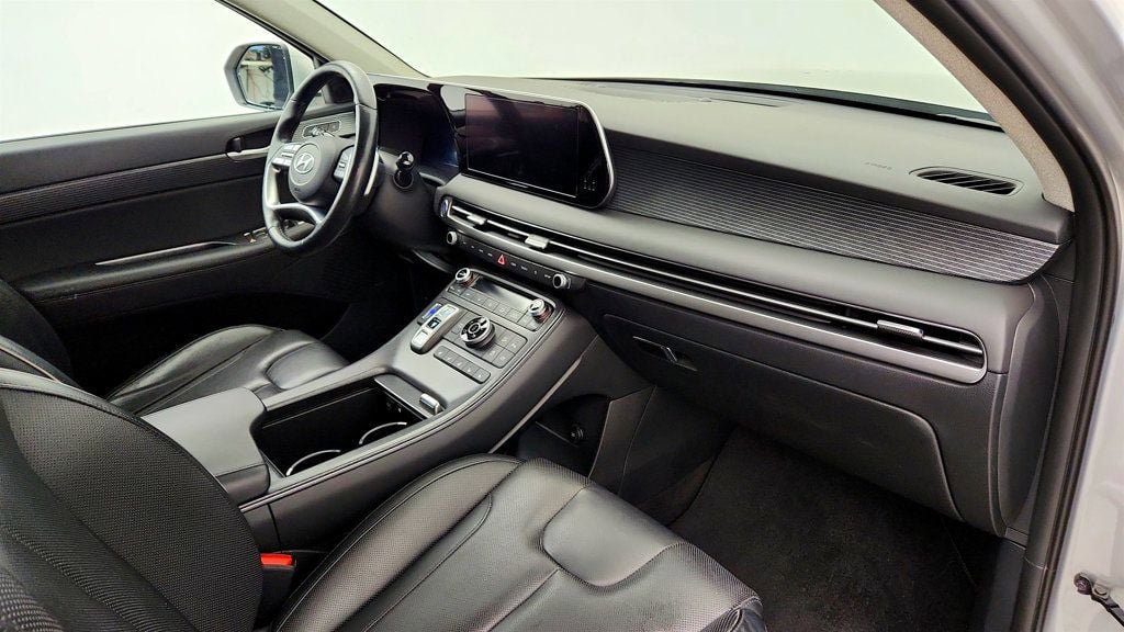 Used 2023 Hyundai Palisade Limited AWD/4WD image 27