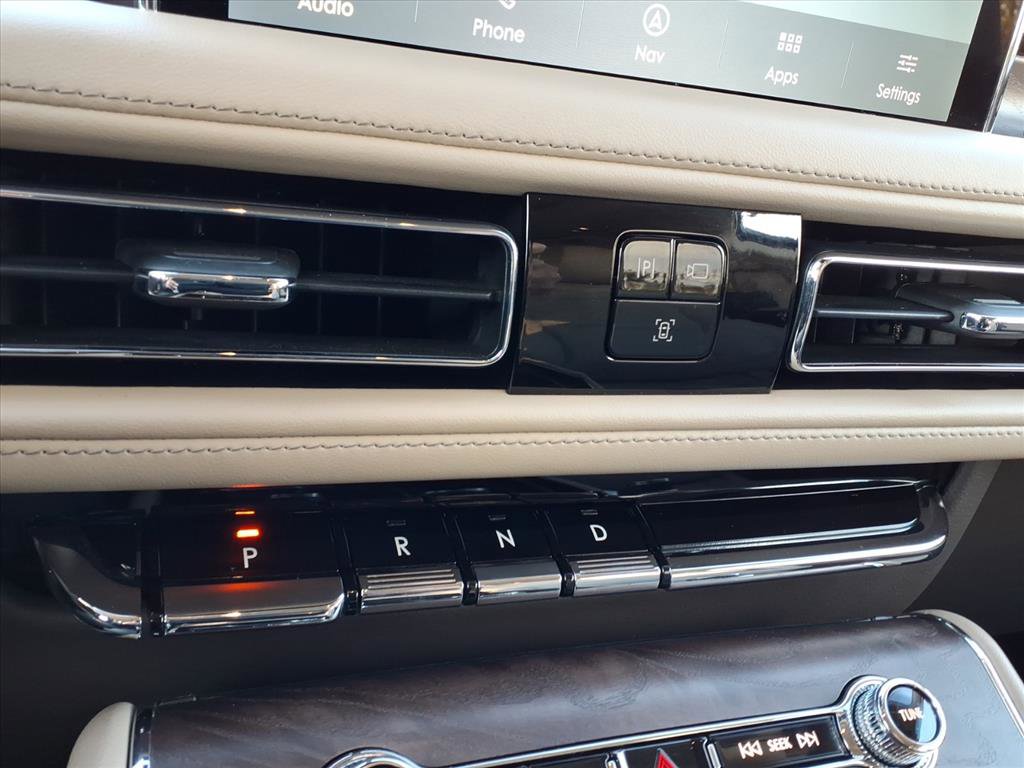 Certified 2023 Lincoln Aviator Reserve w/ Equipment Group 201A image 22