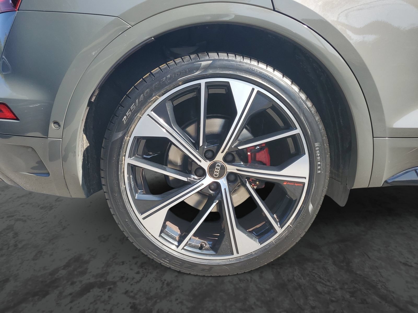 Used 2023 Audi SQ5 Prestige w/ Prestige Package AWD/4WD image 5