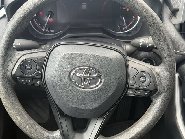 Used 2023 Toyota RAV4 XLE AWD/4WD image 11