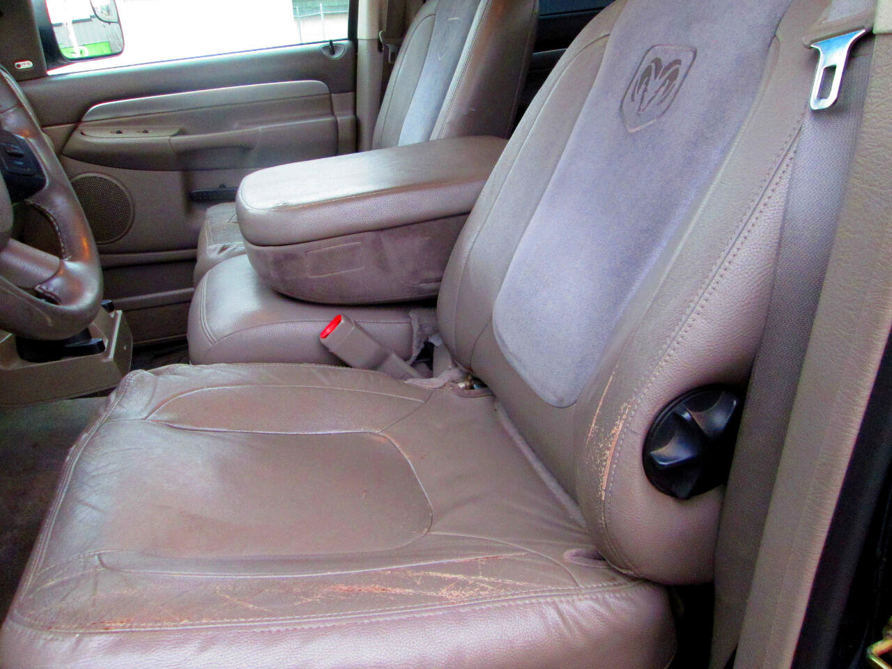 Used 2004 Dodge Ram 3500 Truck SLT w/ Trailer Tow Group image 16