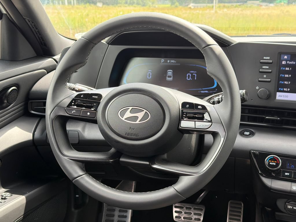 Certified 2025 Hyundai Elantra Sport FWD image 23