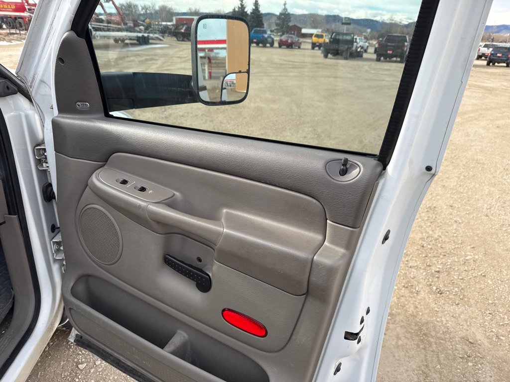 Used 2003 Dodge Ram 2500 Truck ST RWD image 15