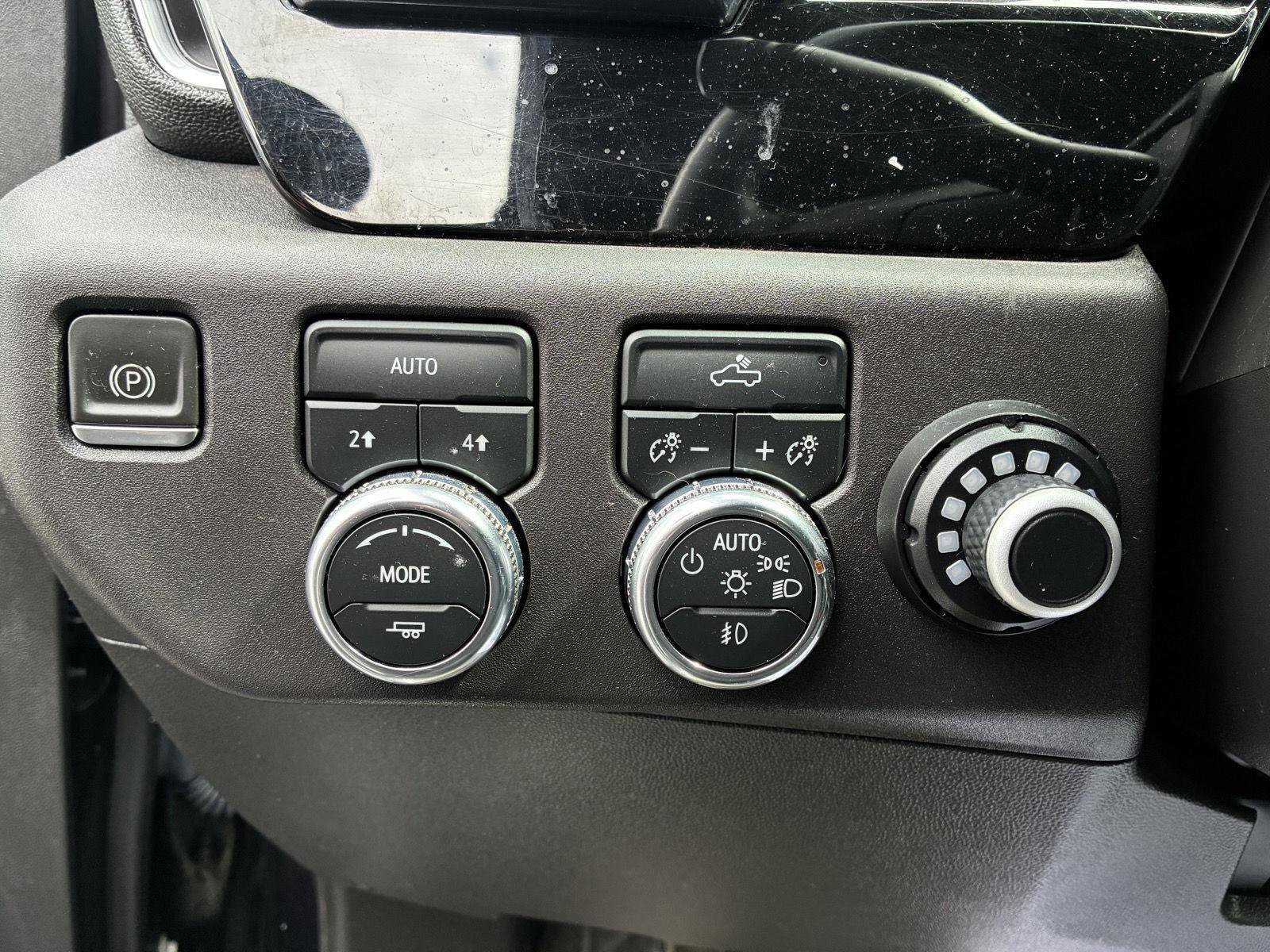 Used 2023 GMC Sierra 1500 Elevation AWD/4WD image 16