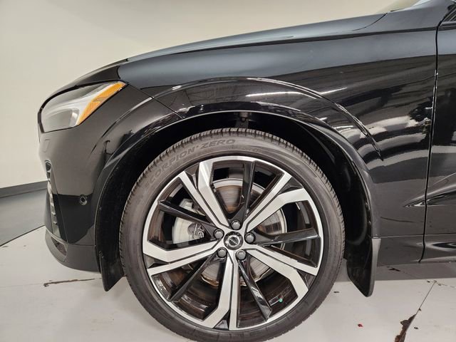 Used 2025 Volvo XC60 B5 Ultra w/ Protection Package Premier AWD/4WD image 11